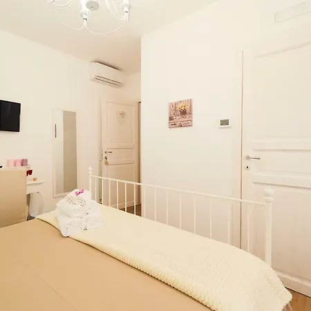 Dafni - Shabby Chic Guest house