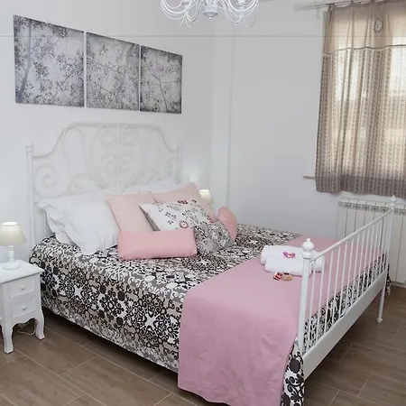 Dafni - Shabby Chic Gasthof Ragusa